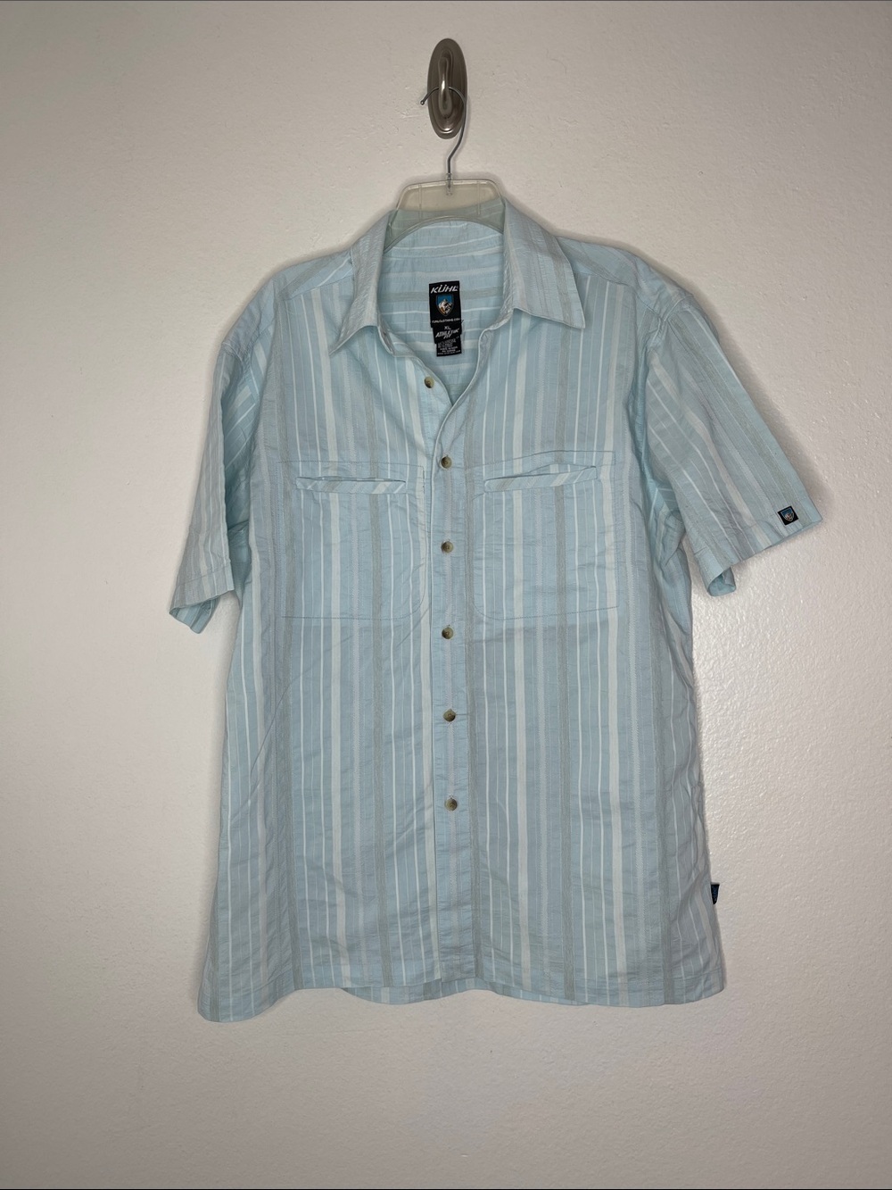 KUHL Athlatic Fit Light Blue Short Sleeve Chest Pockets Button Up Shirt Size XL